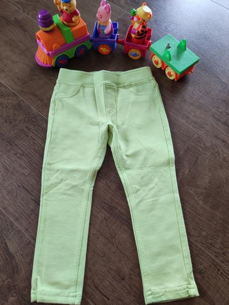 Detské nohavice jegins, benetton,92