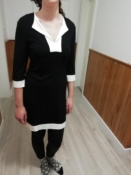 Dámske šaty le chateau, m