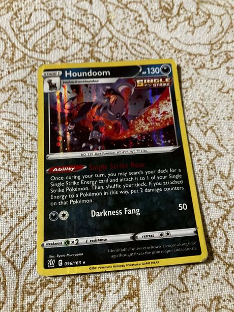 Pokémon, bakugan a pokémon album, 