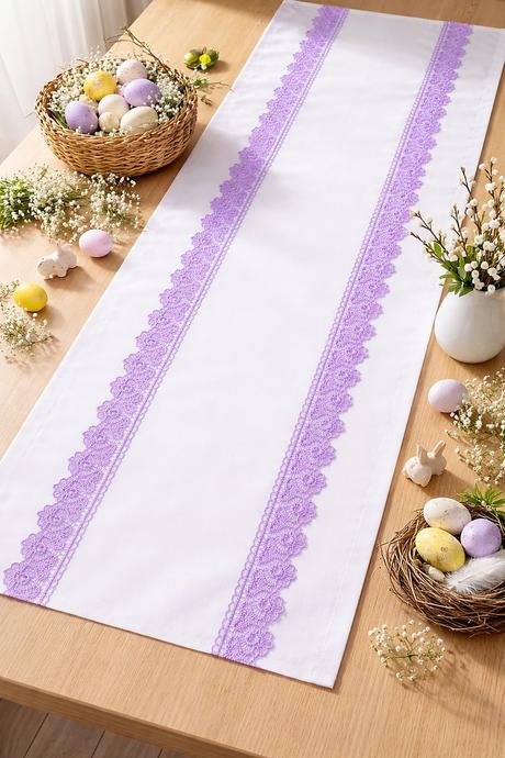 Fialový stredový obrus s krajkou, 