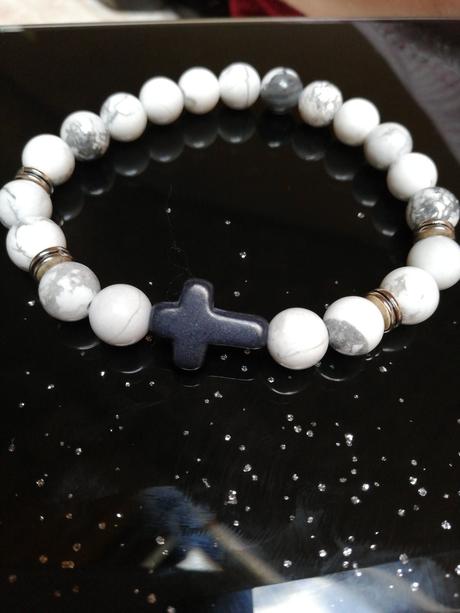 Handmade náramky, kľúčenky, talizman do auta, 