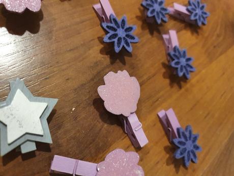 Drevené ozdobné štipce - 10 kusov,