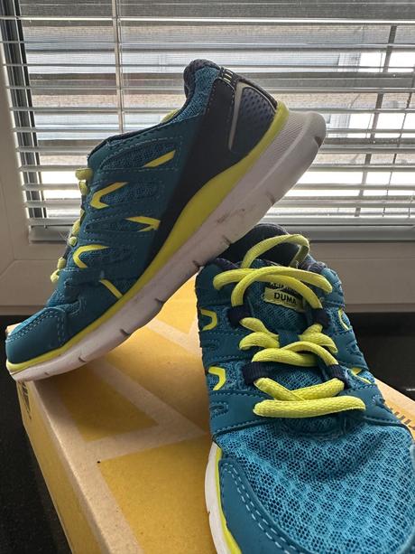 Super lahke tenisky, karrimor,31