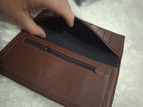 Puzdro na mobil a doklady,