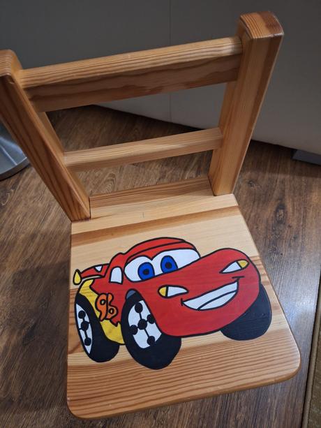 Detsky stol a stolicky mc gueen., 