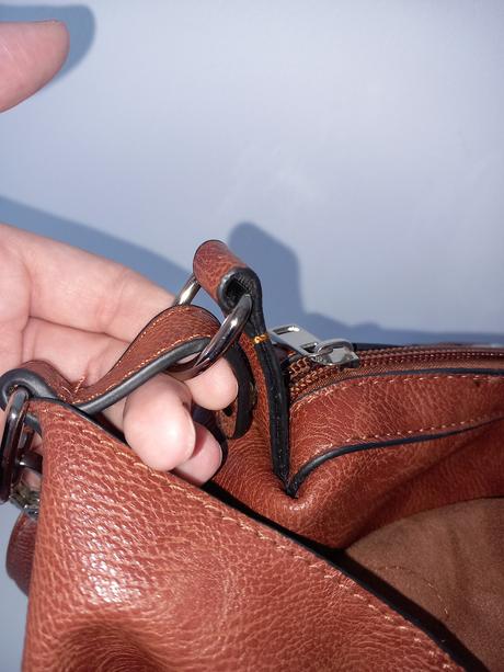 Hnedá kabelka do ruky s prídavným ramienkom, 