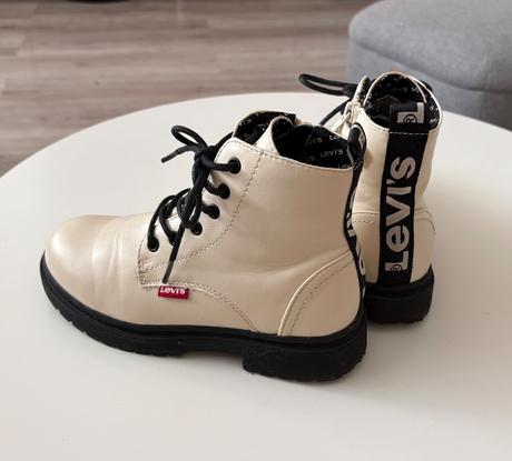 Topanočky levis, levis,33