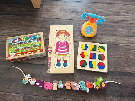 Drevené hračky,