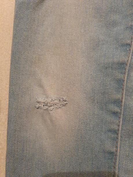 Bledomodre dzeginy, 152