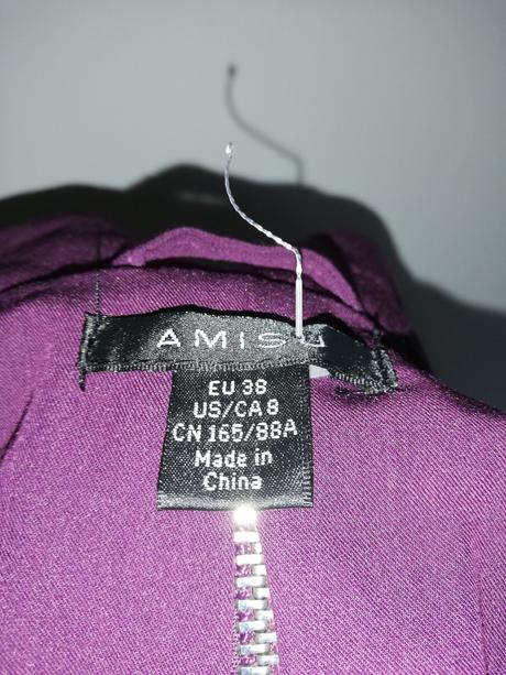 Sako so zipsom vzadu, amisu,m