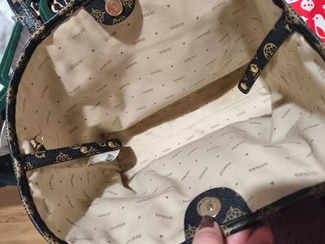 Guess kabelka, guess