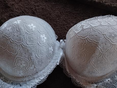 Dámska podprsenka, 100b