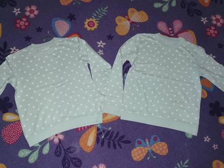 2x bodkovaná mikina, 134