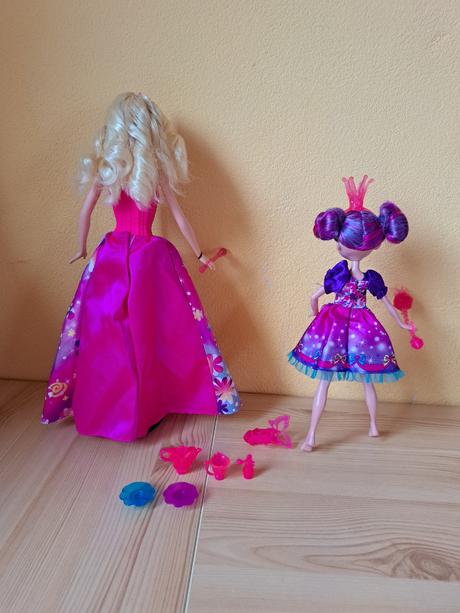 Barbie the secret door set, 