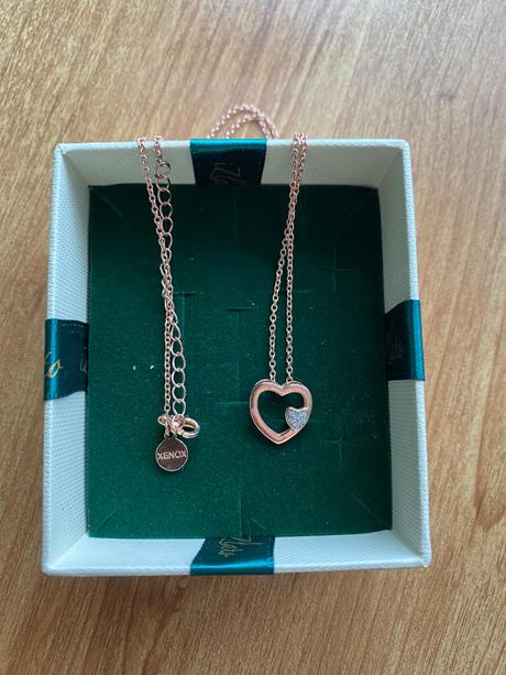 Dámska retiazka s priveskom, 