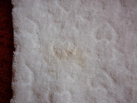 Pekne biele srdiečkové dupačky, 56