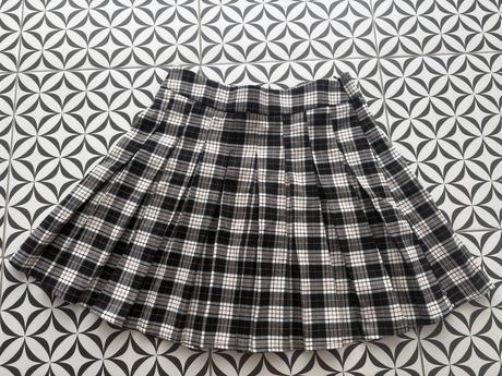 Karo sukňa, stradivarius,xs