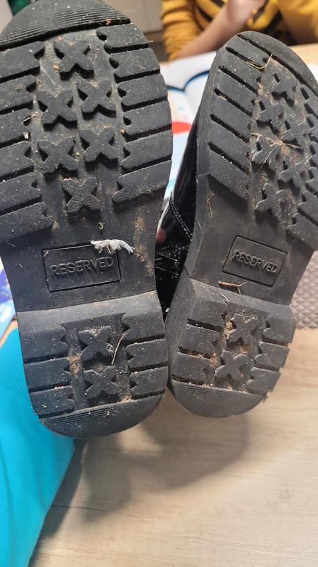 Topanky, reserved,27