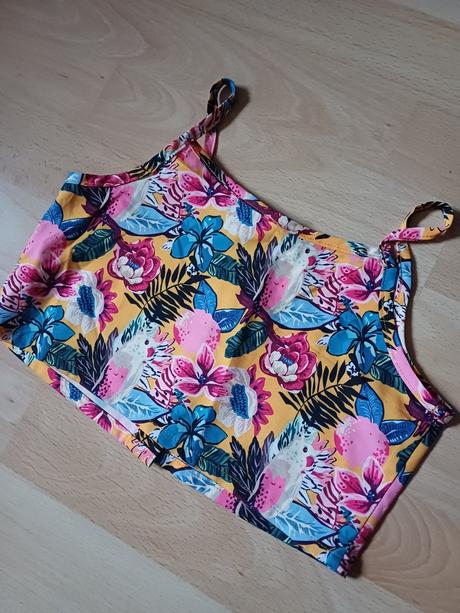 Farebny crop top shein, 116