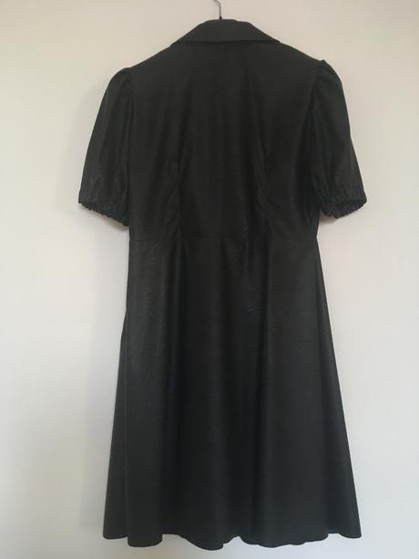 Kožené čierne šaty, m