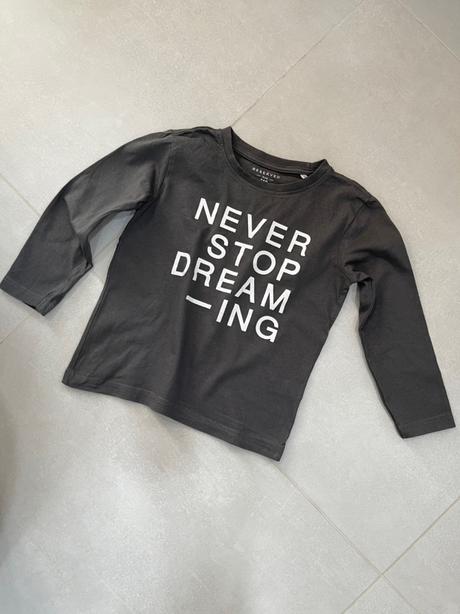 Never stop dreaming, reserved,110