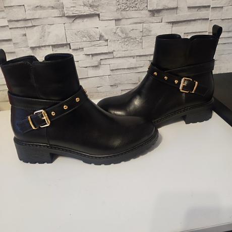 Členkové čižmy, 38