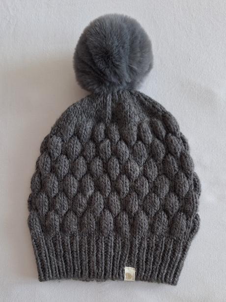 Čiapka tmavošedá, pompdelux,122