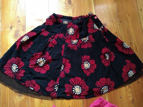 134-140 3 ks sukničky - 10 eur, 134