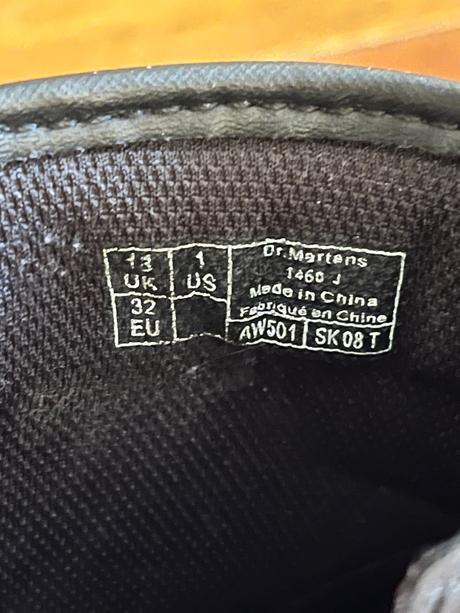Dr. martens členkové šnurovacie čižmičky, 32