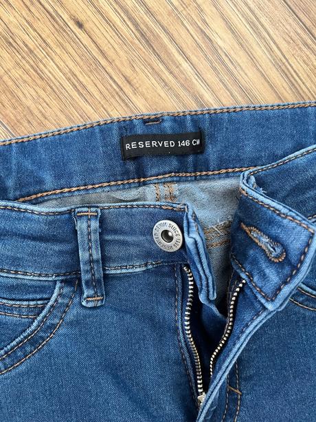 Dievčenské rifle, reserved,146