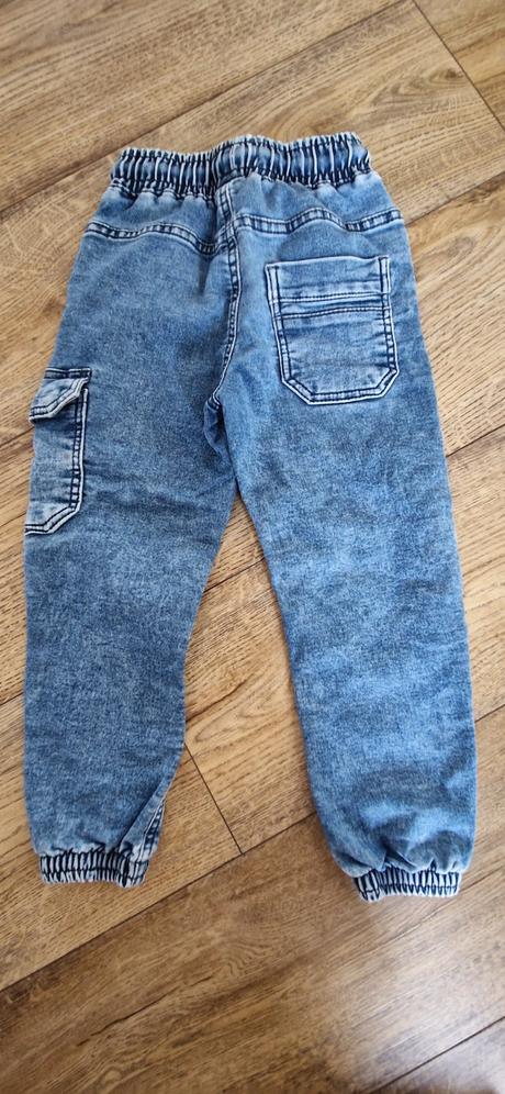 Kvalitne jogery, reserved,116