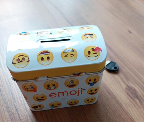 Pokladnicka kovova emoji, 