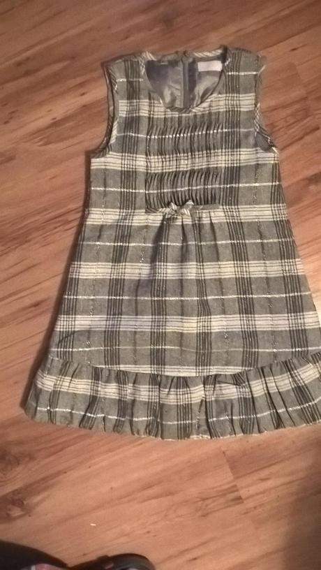 Krásne šatky s podielom vlny, 122