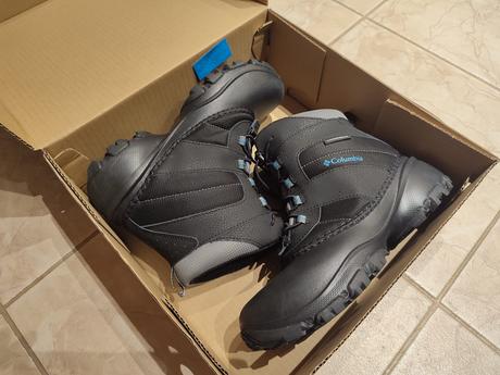 Snehule columbia, columbia,38