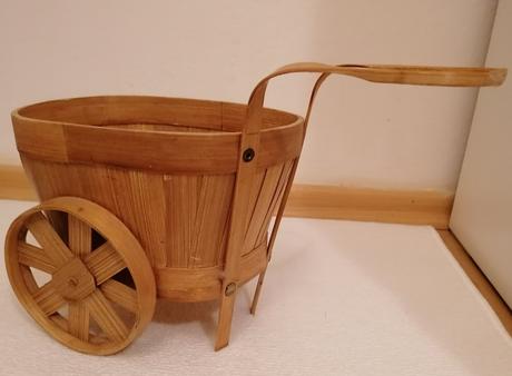 Prútený vozík,