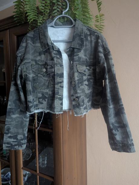 Maskáčová crop-riflová bunda 44/46, 44