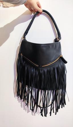 Strapcová crossbody kabelka, 