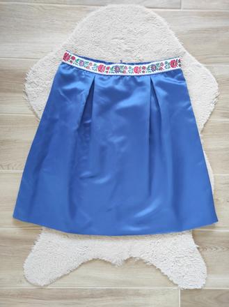 Sukňa s folklórnym vzorom, m