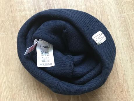 Ciapka s brmbolcekmi, lindex,92