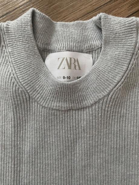 Svetrik 134/140, zara,140