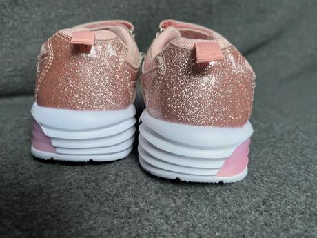 Blikajúce tenisky pokemon, sinsay,27