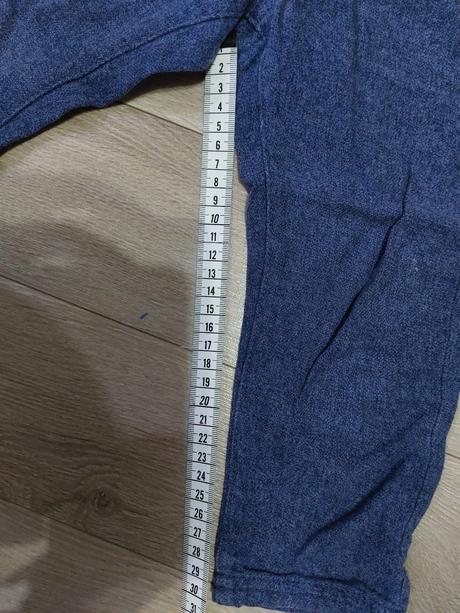 Nohavice s trakmi, 98