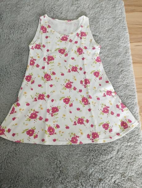 Šaty kvietkovane, 134