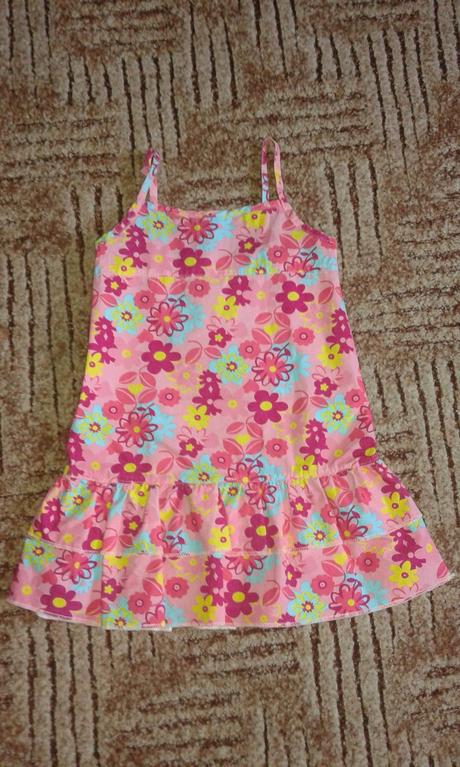 Šaty na ramienka, 104