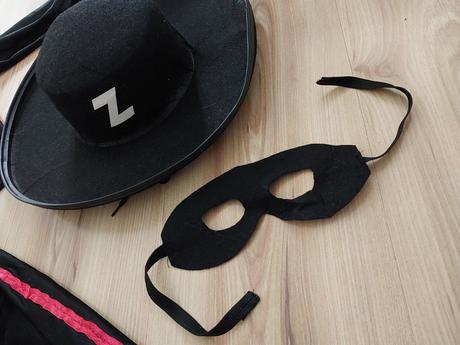 Karnevalový kostým zorro, 