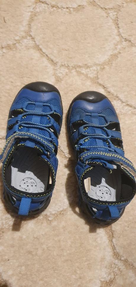 Športové sandále, 27