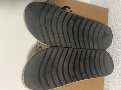 Strieborne pohodlne slapky, 39