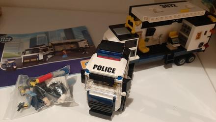 Play tive - policajný kamión,