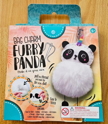 Furry panda bag charm - diy privesok na tasku, 