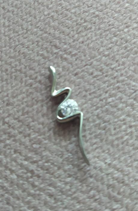 Strieborný prívesok blesk, 